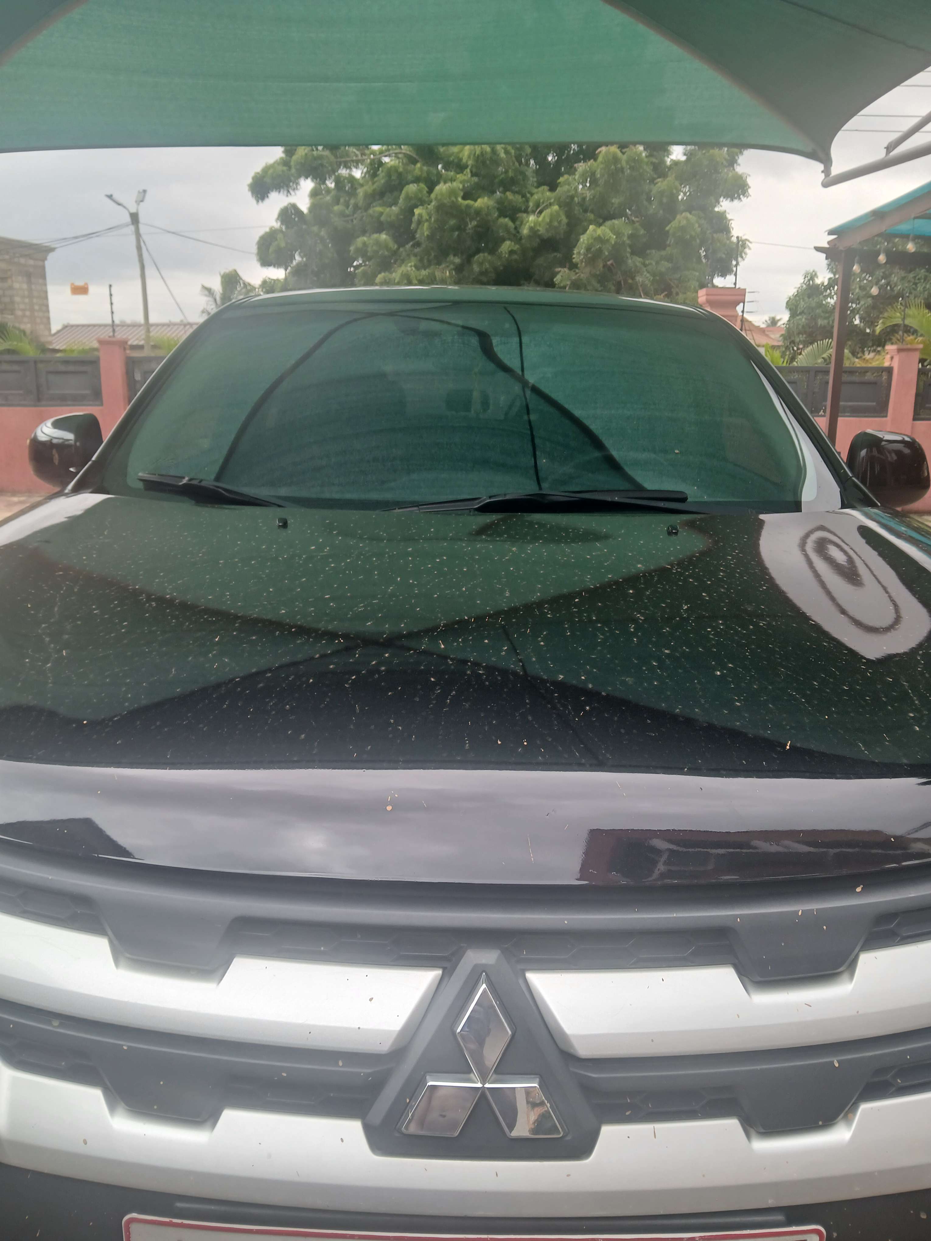 Mitsibushi Outlander sport car